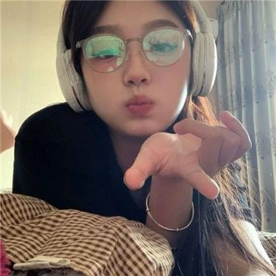 葛妮斯派特洛之风情万种